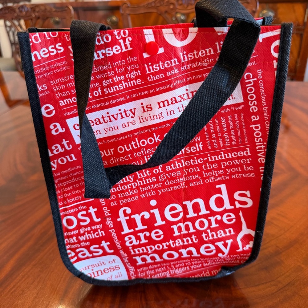 NEW Lululemon Small Reusable Shopper Bag Red Typography Print